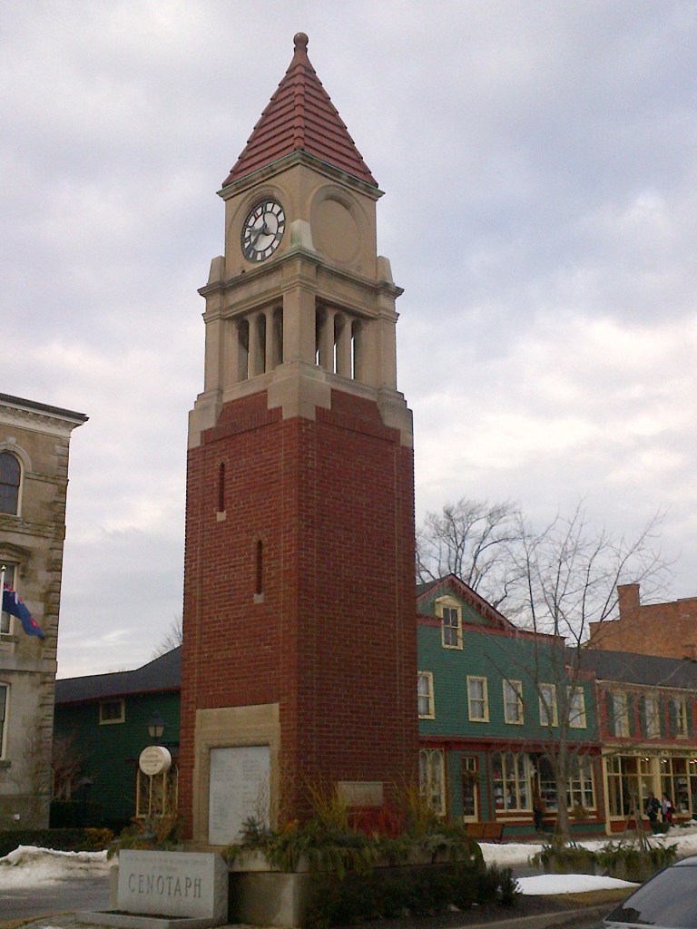 The cenotaph along the main street. 