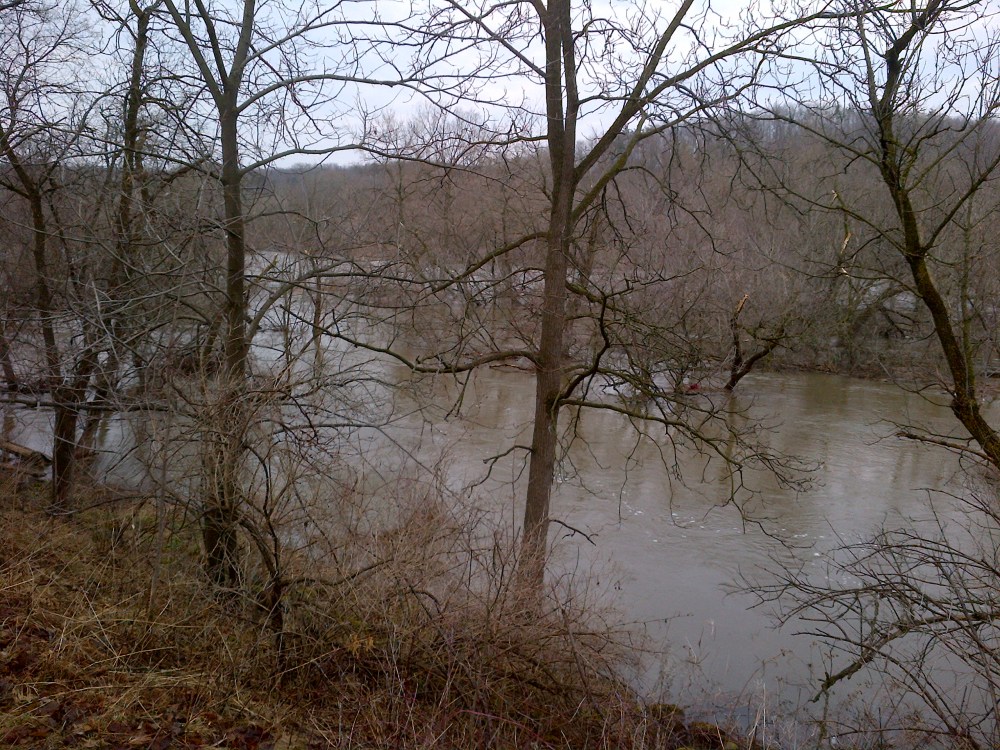 The Grand River is quite close to the trail in some sections. 